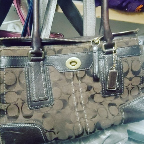 Purse - Picture 1 of 1